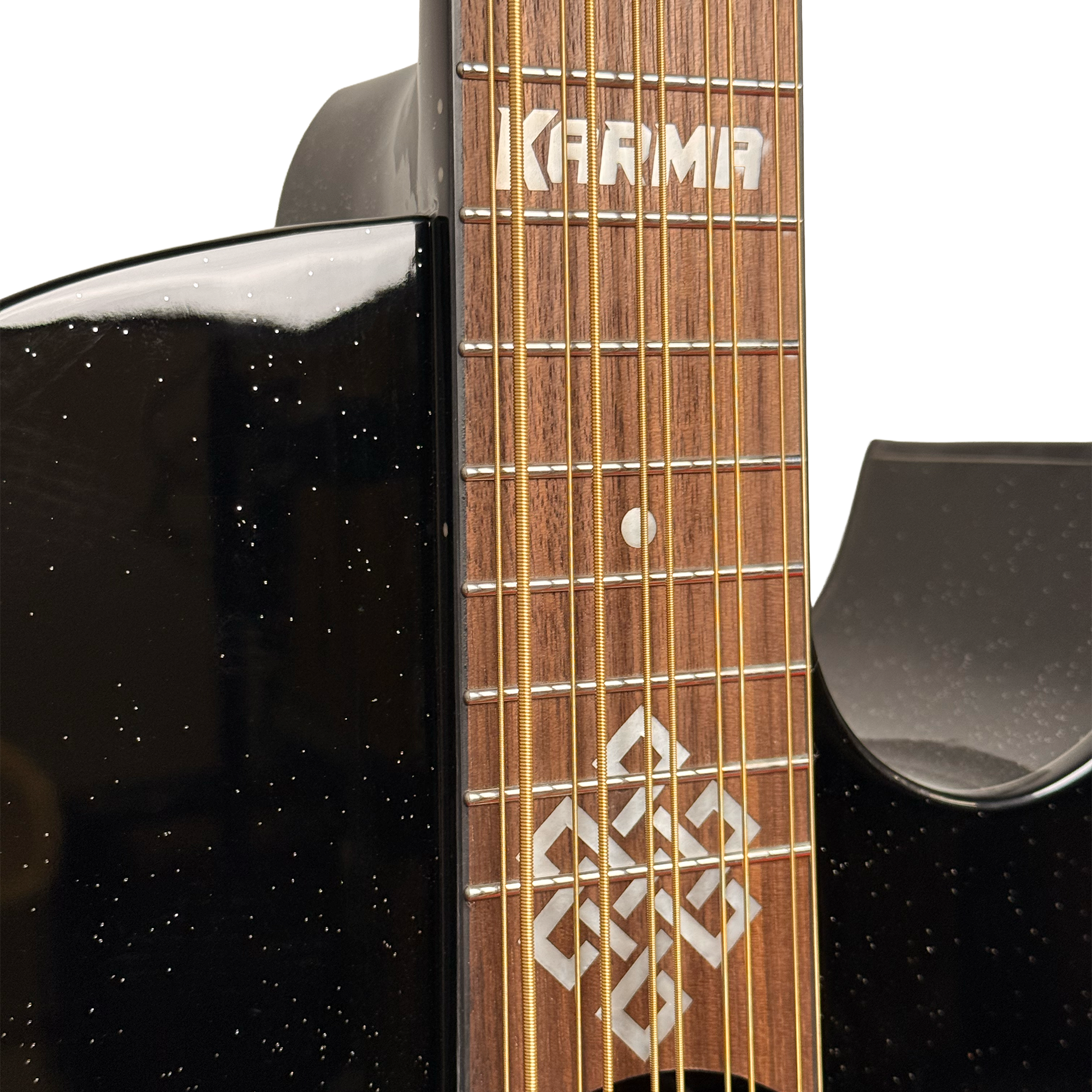 Karma AZTEK BAJO QUINTO + ESTUCHE RÍGIDO