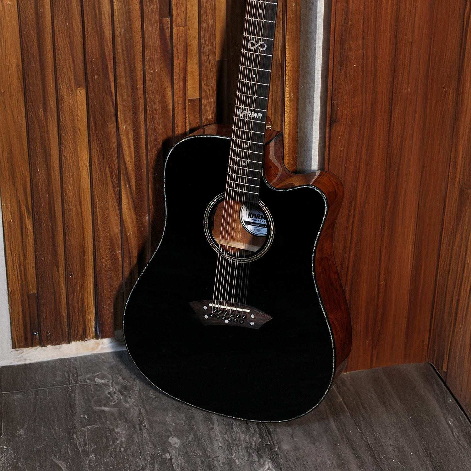 Karma INFINITY Docerola (Zurda) 12-BLK